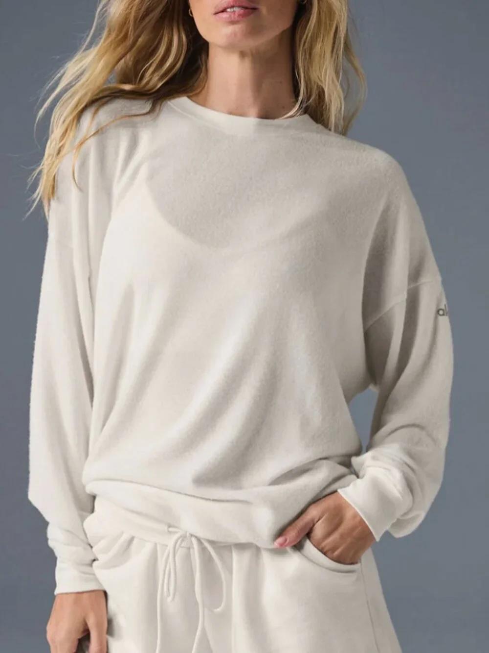 Alo Yoga Soho Pullover Ivory MEDIUM NWT - Picture 1 of 4